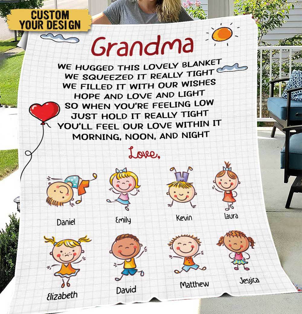 Grandma We Hugged This Blanket - Personalized Blanket - Best Gift For Mother, For Grandma - Giftago