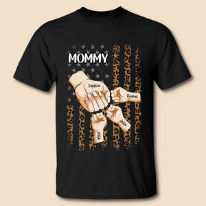 Mom/ Nana With Hand Kids - Personalized T-Shirt/ Hoodie - Best Gift For Mother, Grandma - Giftago